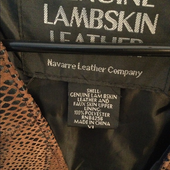Navarre Leather XL vest - Picture 3 of 6